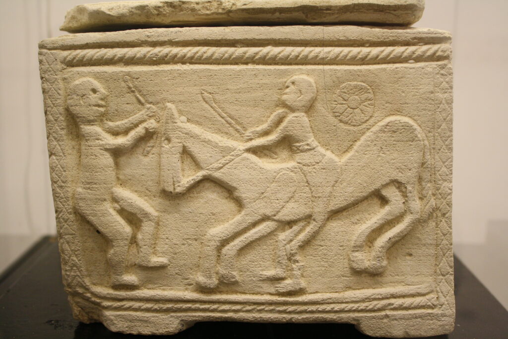 NECRÓPOLIS DE PIQUIA (ARJONA)